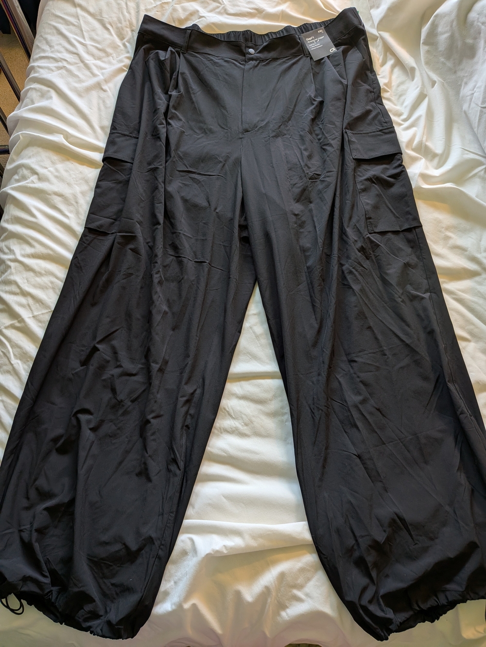 GAP Black Wide-Leg Cargo Joggers/ Pants